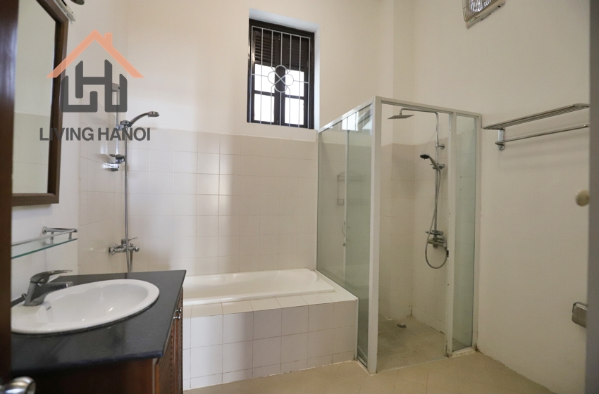 04 bedroom house with swimming pool for rent in Tay Ho, Hanoi 04 bedroom house with swimming pool for rent in Tay Ho, Hanoi