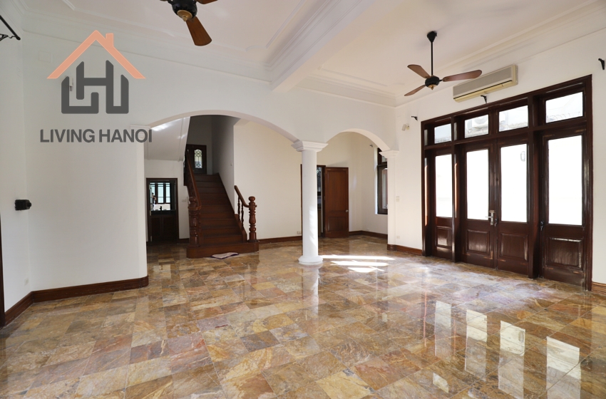 04 bedroom house with swimming pool for rent in Tay Ho, Hanoi 04 bedroom house with swimming pool for rent in Tay Ho, Hanoi