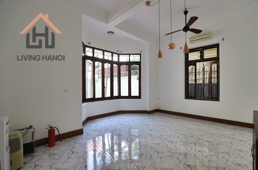 04 bedroom house with swimming pool for rent in Tay Ho, Hanoi 04 bedroom house with swimming pool for rent in Tay Ho, Hanoi