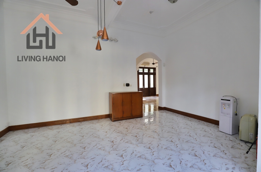 04 bedroom house with swimming pool for rent in Tay Ho, Hanoi 04 bedroom house with swimming pool for rent in Tay Ho, Hanoi
