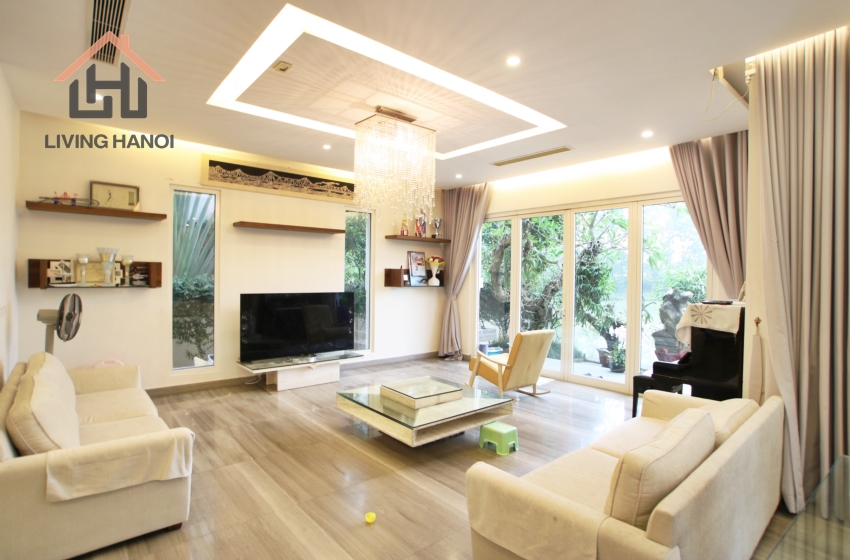 04 bedroom villa for rent in Vinhomes Riverside, Long Bien, Hanoi 04 bedroom villa for rent in Vinhomes Riverside, Long Bien, Hanoi