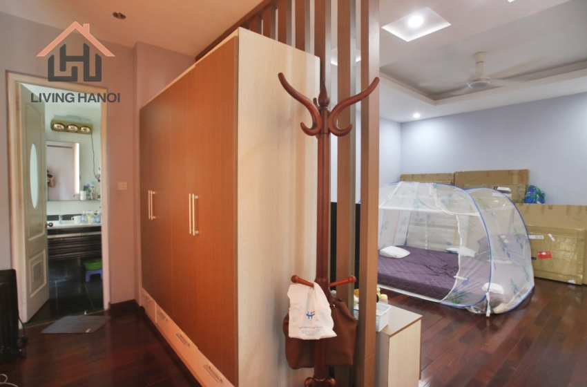04 bedrooms house available for rent in Vinhomes Riverside, Hanoi 04 bedrooms house available for rent in Vinhomes Riverside, Hanoi