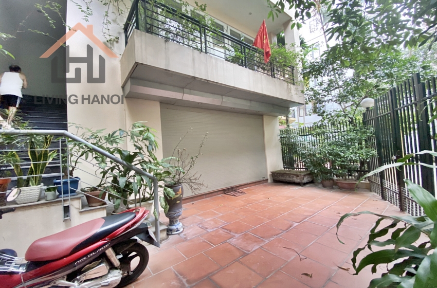 06 bedroom house for rent with swimming pool in Tay Ho area, Hanoi 06 bedroom house for rent with swimming pool in Tay Ho area, Hanoi