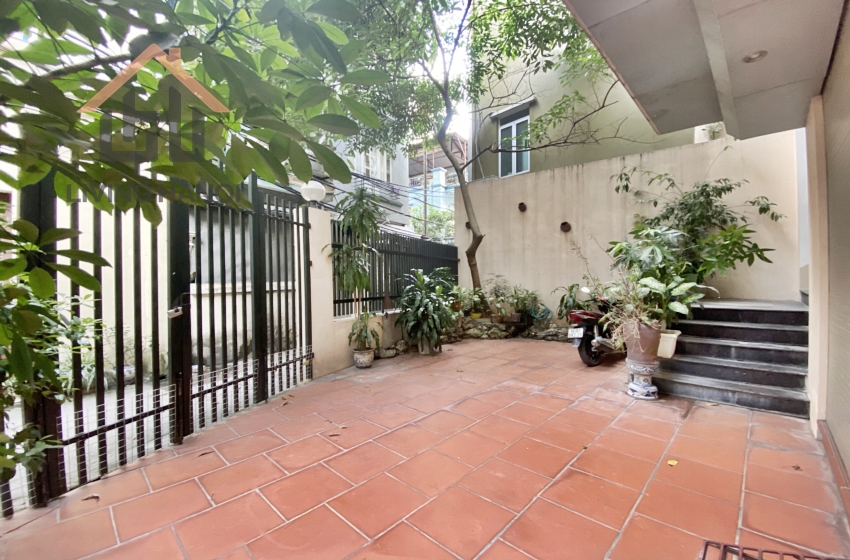 06 bedroom house for rent with swimming pool in Tay Ho area, Hanoi 06 bedroom house for rent with swimming pool in Tay Ho area, Hanoi