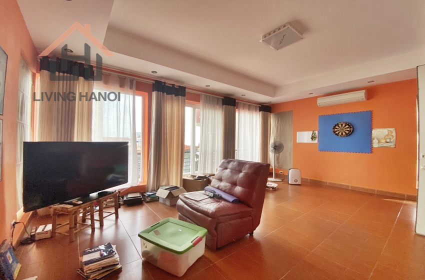 06 bedroom house for rent with swimming pool in Tay Ho area, Hanoi 06 bedroom house for rent with swimming pool in Tay Ho area, Hanoi