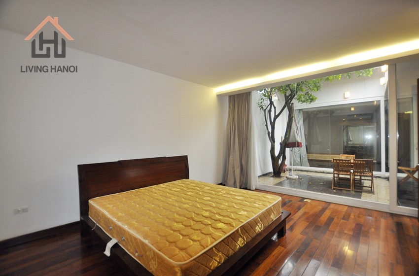 1 Level house with yard, 3 bedroom for rent in Dang Thai Mai, Tay Ho 1 Level house with yard, 3 bedroom for rent in Dang Thai Mai, Tay Ho