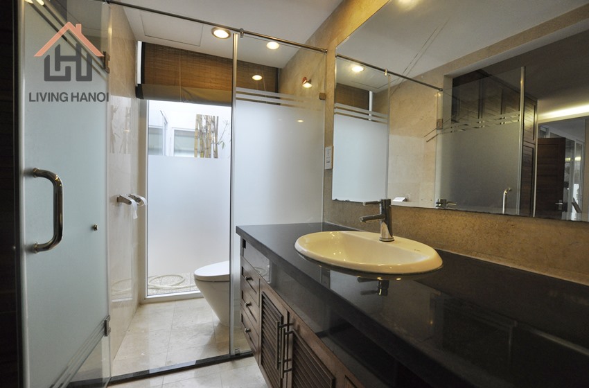 1 Level house with yard, 3 bedroom for rent in Dang Thai Mai, Tay Ho 1 Level house with yard, 3 bedroom for rent in Dang Thai Mai, Tay Ho