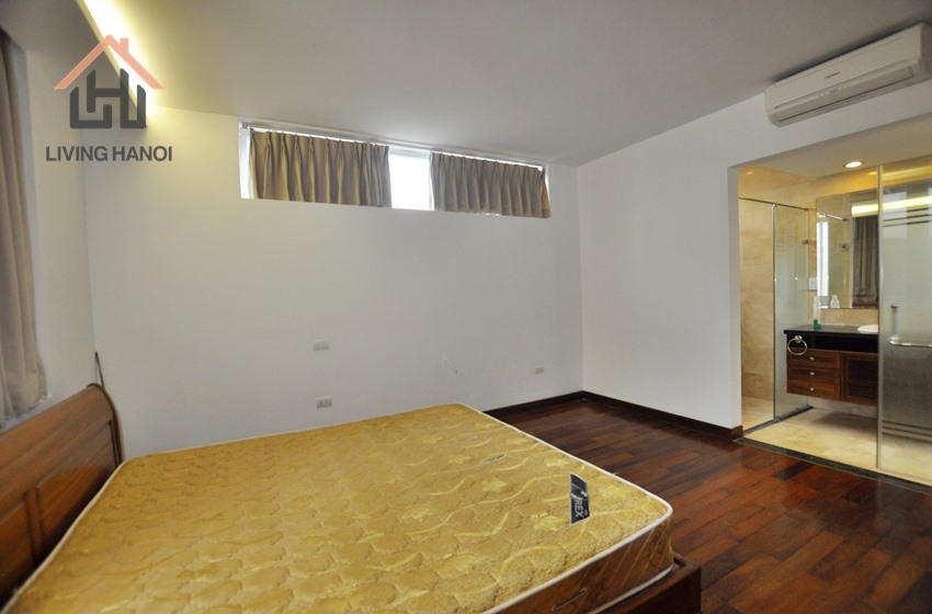 1 Level house with yard, 3 bedroom for rent in Dang Thai Mai, Tay Ho 1 Level house with yard, 3 bedroom for rent in Dang Thai Mai, Tay Ho