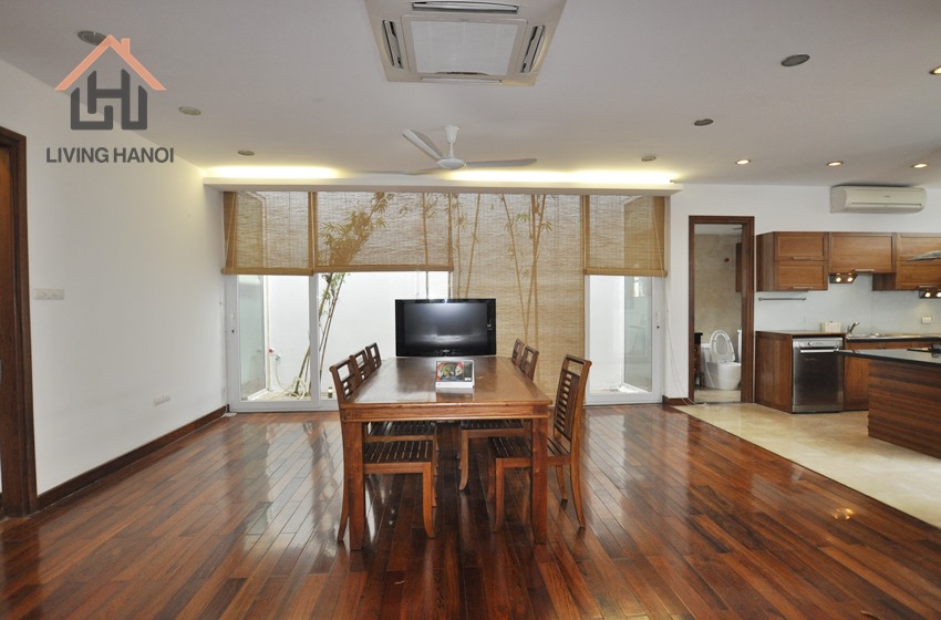 1 Level house with yard, 3 bedroom for rent in Dang Thai Mai, Tay Ho 1 Level house with yard, 3 bedroom for rent in Dang Thai Mai, Tay Ho