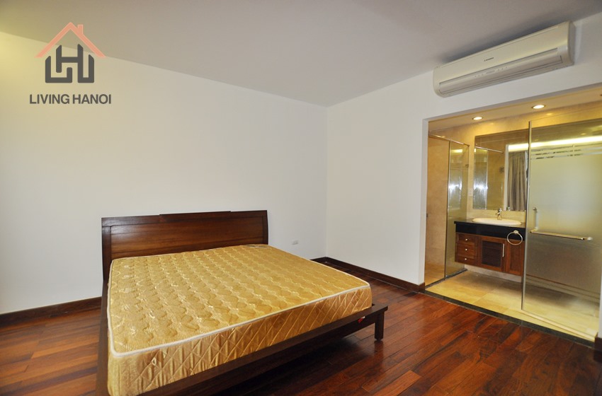 1 Level house with yard, 3 bedroom for rent in Dang Thai Mai, Tay Ho 1 Level house with yard, 3 bedroom for rent in Dang Thai Mai, Tay Ho