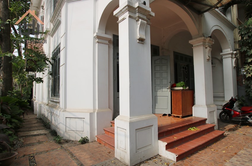 A nice house 03 bedrooms for rent in Tay Ho area, Hanoi. A nice house 03 bedrooms for rent in Tay Ho area, Hanoi.