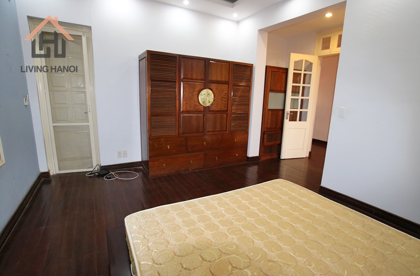 A nice house 03 bedrooms for rent in Tay Ho area, Hanoi. A nice house 03 bedrooms for rent in Tay Ho area, Hanoi.