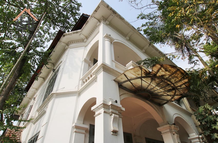 A nice house 03 bedrooms for rent in Tay Ho area, Hanoi. A nice house 03 bedrooms for rent in Tay Ho area, Hanoi.