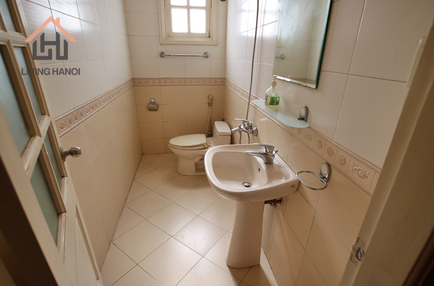 A nice house 03 bedrooms for rent in Tay Ho area, Hanoi. A nice house 03 bedrooms for rent in Tay Ho area, Hanoi.