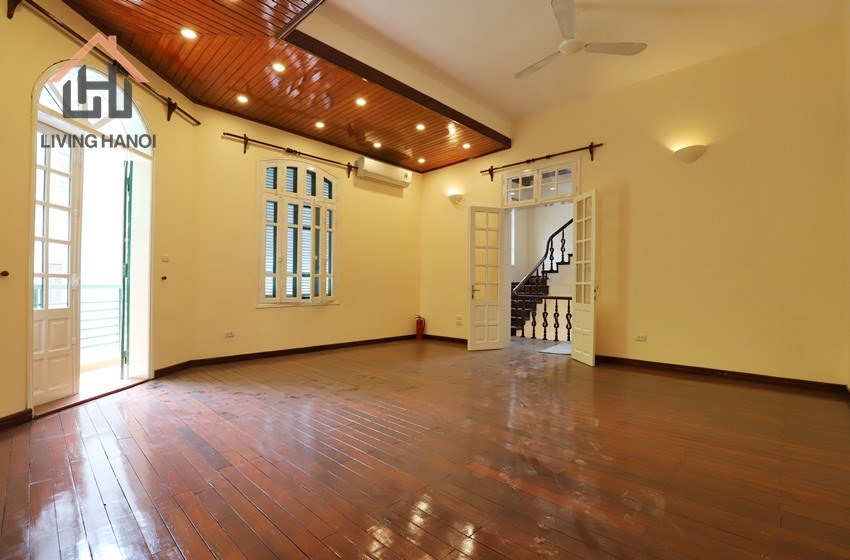 A short walk to EVERYTHING – this villa is ready for any renter A short walk to EVERYTHING – this villa is ready for any renter