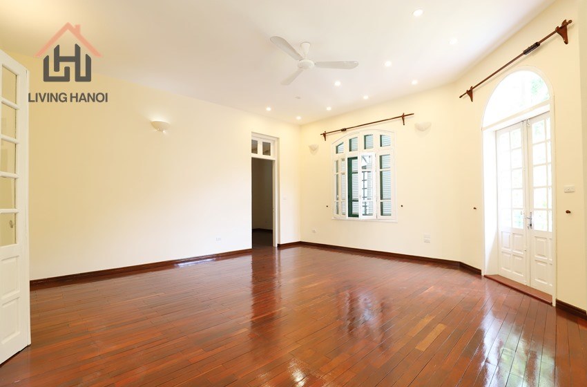 A short walk to EVERYTHING – this villa is ready for any renter A short walk to EVERYTHING – this villa is ready for any renter