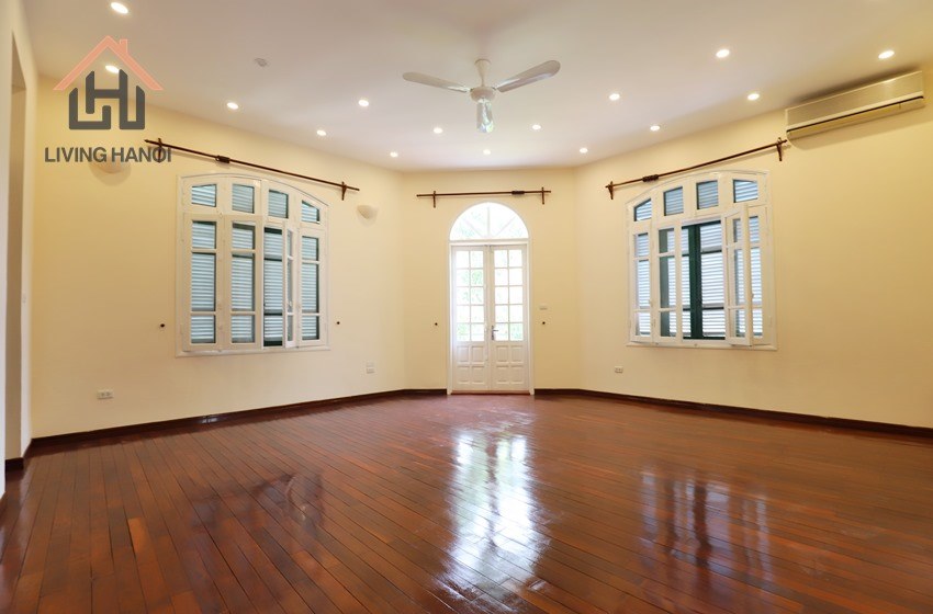 A short walk to EVERYTHING – this villa is ready for any renter A short walk to EVERYTHING – this villa is ready for any renter