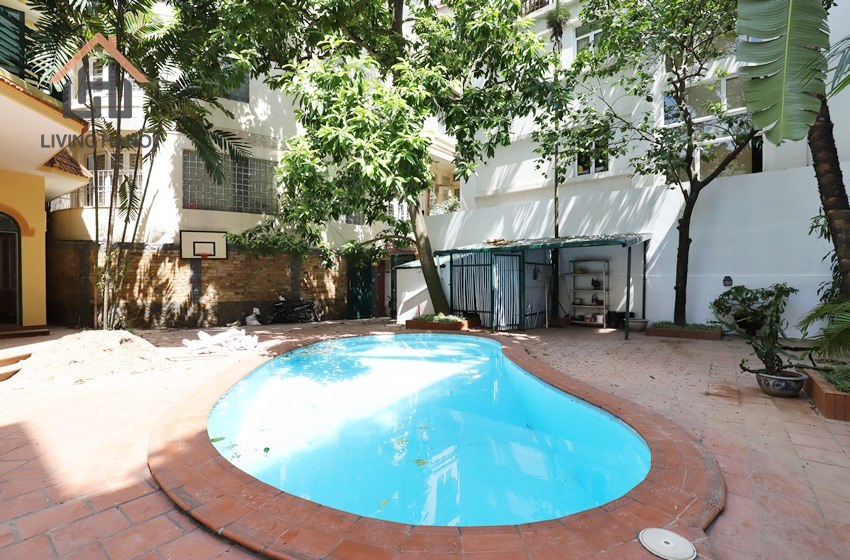 A short walk to EVERYTHING – this villa is ready for any renter A short walk to EVERYTHING – this villa is ready for any renter