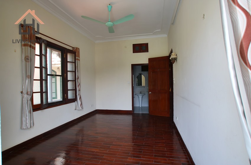 AVAILABLE NOW – Big house with 04 bedrooms for rent in Tay Ho, Hanoi AVAILABLE NOW – Big house with 04 bedrooms for rent in Tay Ho, Hanoi