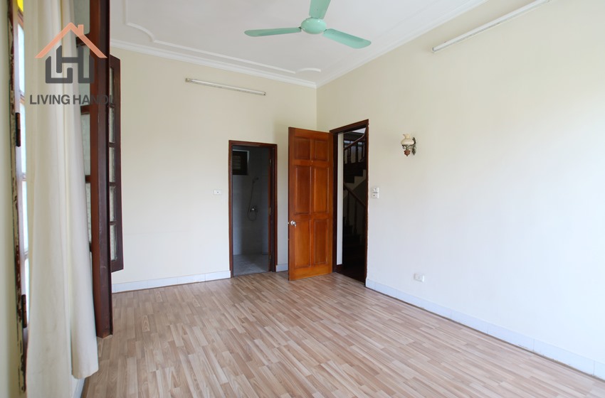 AVAILABLE NOW – Big house with 04 bedrooms for rent in Tay Ho, Hanoi AVAILABLE NOW – Big house with 04 bedrooms for rent in Tay Ho, Hanoi