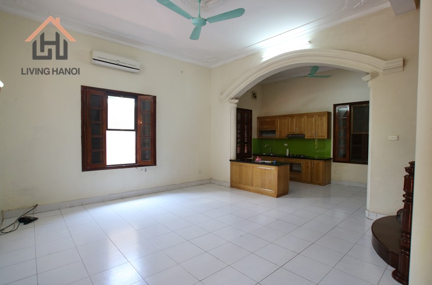AVAILABLE NOW – Big house with 04 bedrooms for rent in Tay Ho, Hanoi AVAILABLE NOW – Big house with 04 bedrooms for rent in Tay Ho, Hanoi