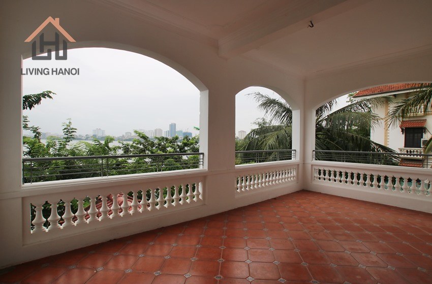 Beautiful and spacious house with stunning lake view in Tay Ho district, Hanoi Beautiful and spacious house with stunning lake view in Tay Ho district, Hanoi