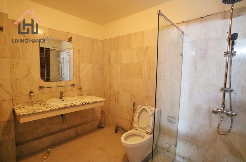 Beautiful and spacious house with stunning lake view in Tay Ho district, Hanoi Beautiful and spacious house with stunning lake view in Tay Ho district, Hanoi