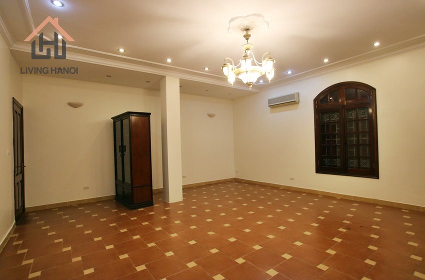 Beautiful and spacious house with stunning lake view in Tay Ho district, Hanoi Beautiful and spacious house with stunning lake view in Tay Ho district, Hanoi