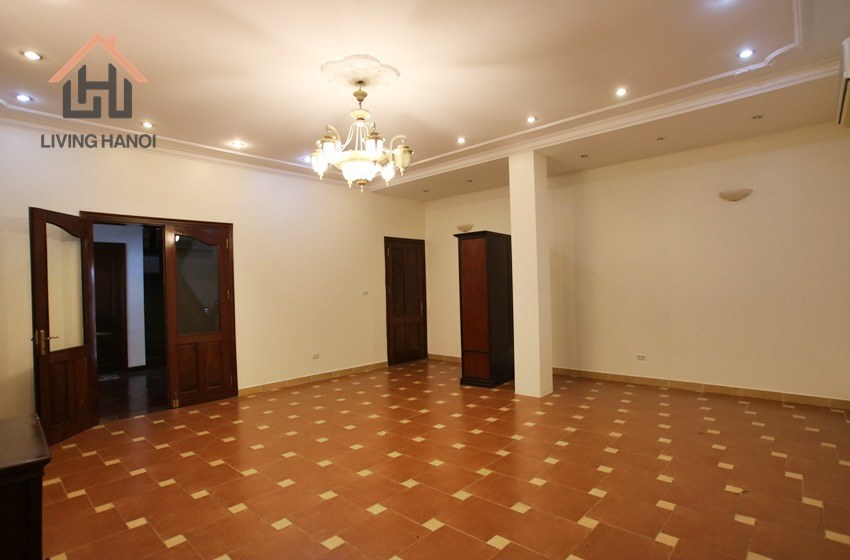 Beautiful and spacious house with stunning lake view in Tay Ho district, Hanoi Beautiful and spacious house with stunning lake view in Tay Ho district, Hanoi