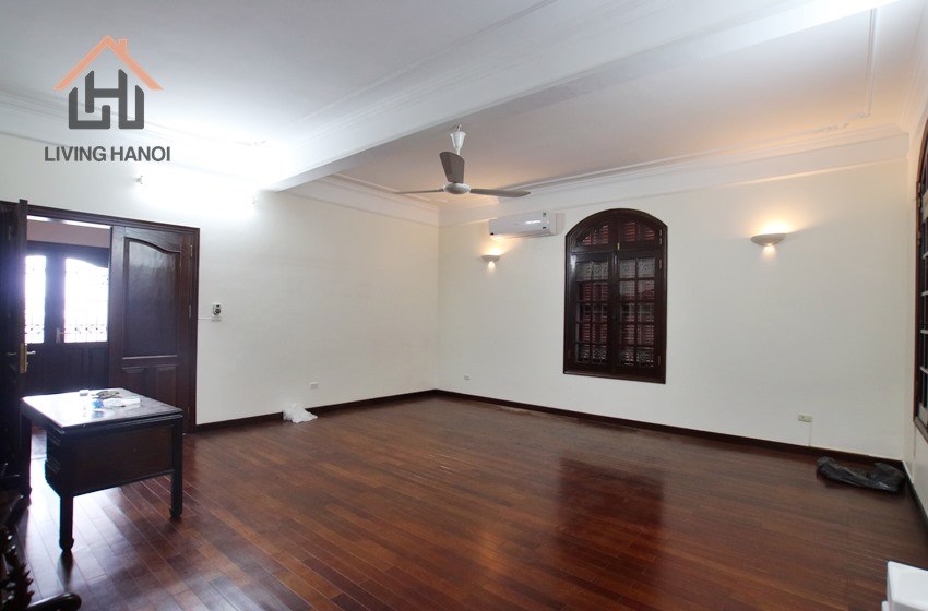 Beautiful and spacious house with stunning lake view in Tay Ho district, Hanoi Beautiful and spacious house with stunning lake view in Tay Ho district, Hanoi