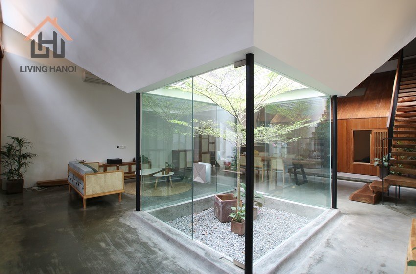 Beautiful and style villa for rent in Tay Ho, Hanoi. Beautiful and style villa for rent in Tay Ho, Hanoi.