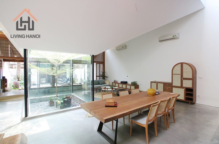 Beautiful and style villa for rent in Tay Ho, Hanoi. Beautiful and style villa for rent in Tay Ho, Hanoi.