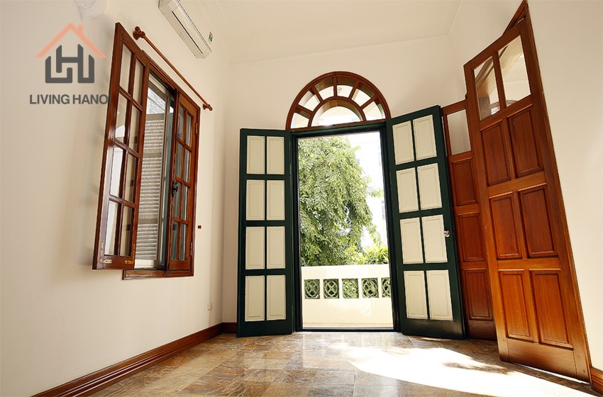 Beautiful four bedroom villa for rent in Tay Ho street, Tay Ho, Hanoi Beautiful four bedroom villa for rent in Tay Ho street, Tay Ho, Hanoi