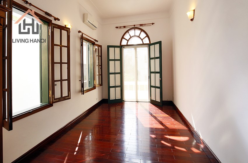 Beautiful four bedroom villa for rent in Tay Ho street, Tay Ho, Hanoi Beautiful four bedroom villa for rent in Tay Ho street, Tay Ho, Hanoi