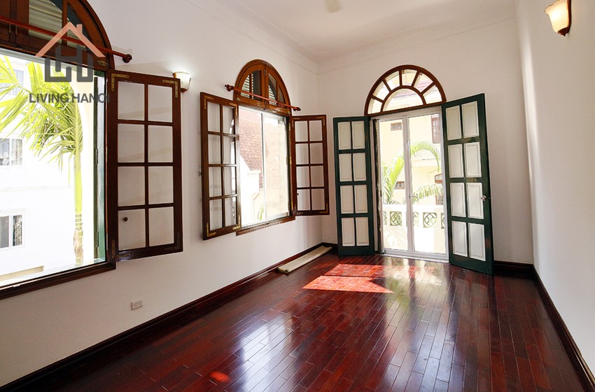 Beautiful four bedroom villa for rent in Tay Ho street, Tay Ho, Hanoi Beautiful four bedroom villa for rent in Tay Ho street, Tay Ho, Hanoi