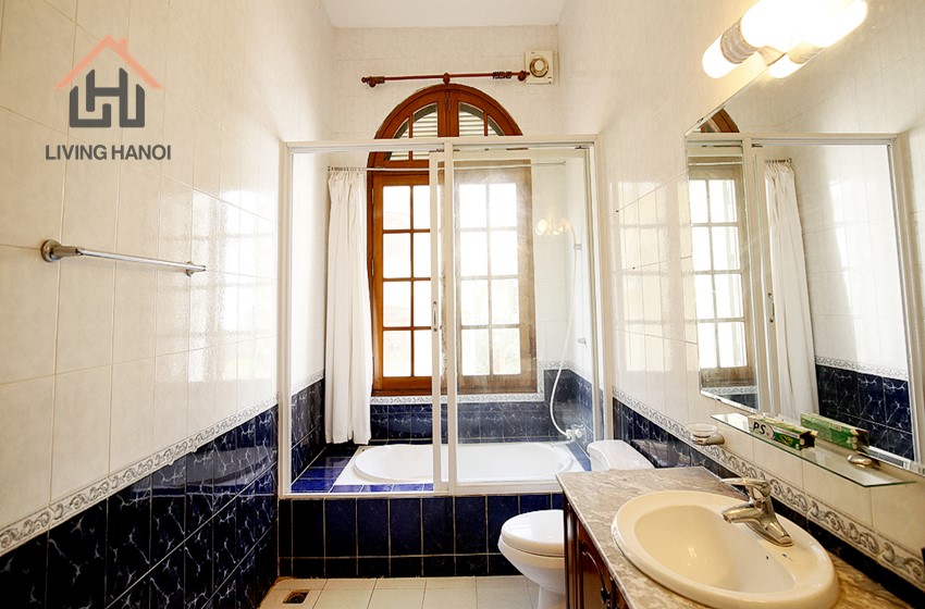 Beautiful four bedroom villa for rent in Tay Ho street, Tay Ho, Hanoi Beautiful four bedroom villa for rent in Tay Ho street, Tay Ho, Hanoi