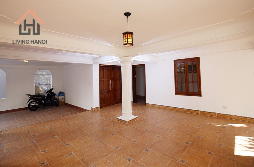 Beautiful four bedroom villa for rent in Tay Ho street, Tay Ho, Hanoi Beautiful four bedroom villa for rent in Tay Ho street, Tay Ho, Hanoi