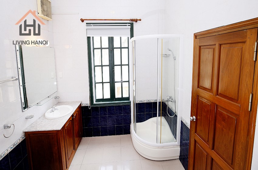 Beautiful four bedroom villa for rent in Tay Ho street, Tay Ho, Hanoi Beautiful four bedroom villa for rent in Tay Ho street, Tay Ho, Hanoi