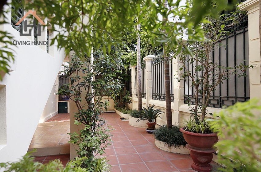 Beautiful four bedroom villa for rent in Tay Ho street, Tay Ho, Hanoi Beautiful four bedroom villa for rent in Tay Ho street, Tay Ho, Hanoi