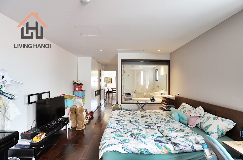 Beautiful lake-view apartment for rent in Tu Hoa, Tay Ho, Hanoi Beautiful lake-view apartment for rent in Tu Hoa, Tay Ho, Hanoi