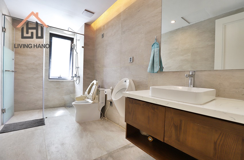Beautiful lake-view apartment for rent in Tu Hoa, Tay Ho, Hanoi Beautiful lake-view apartment for rent in Tu Hoa, Tay Ho, Hanoi