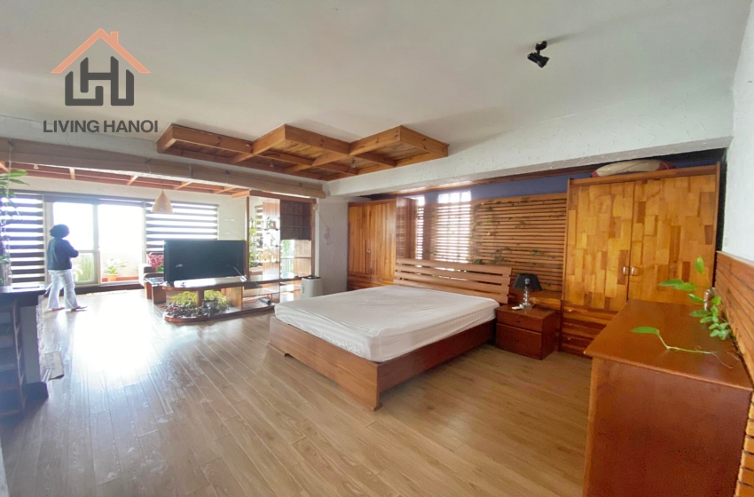Beautiful lakeview apartment with balcony, Yen Phu street, Hanoi Beautiful lakeview apartment with balcony, Yen Phu street, Hanoi