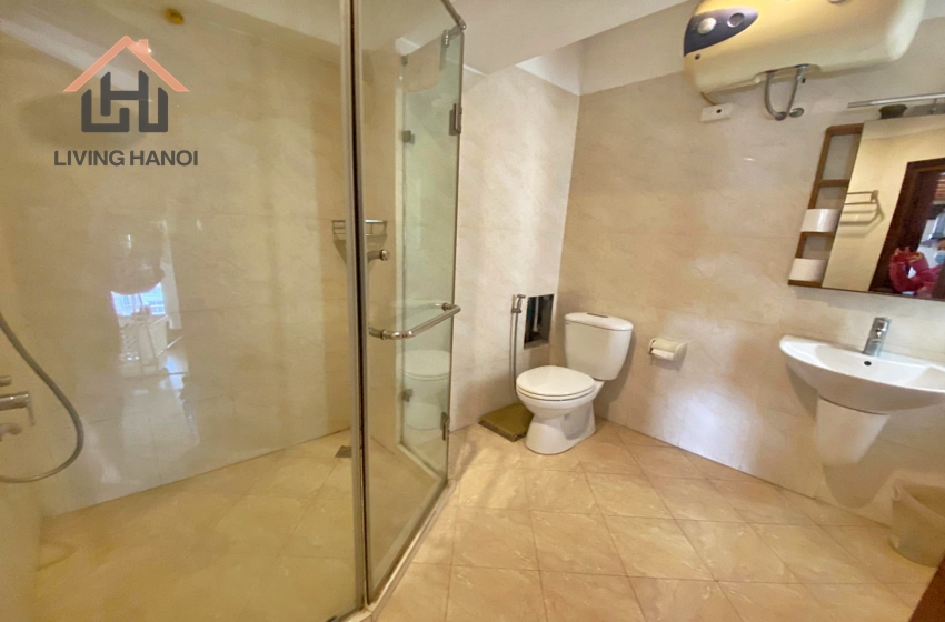 Beautiful lakeview apartment with balcony, Yen Phu street, Hanoi Beautiful lakeview apartment with balcony, Yen Phu street, Hanoi