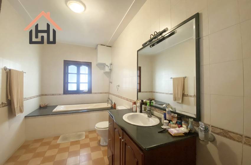 Beautiful swimming pool villa for rent in To Ngoc Van, Tay Ho Beautiful swimming pool villa for rent in To Ngoc Van, Tay Ho