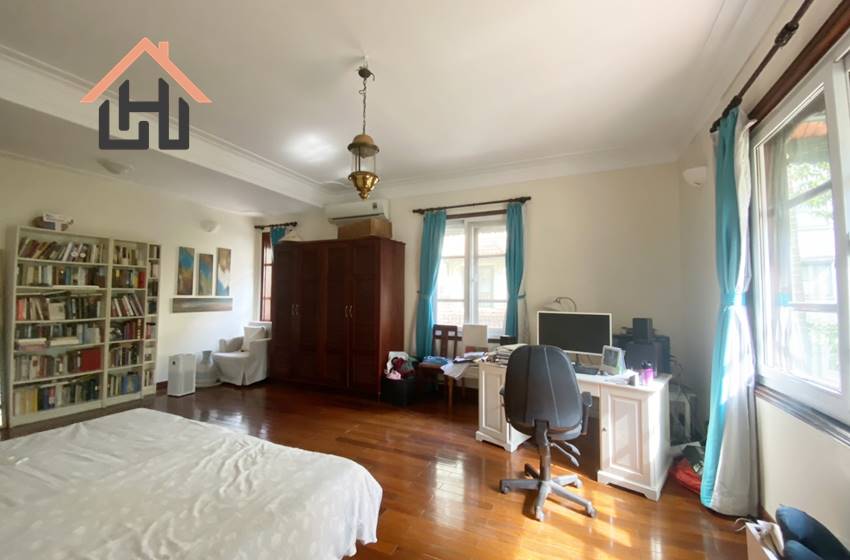 Beautiful swimming pool villa for rent in To Ngoc Van, Tay Ho Beautiful swimming pool villa for rent in To Ngoc Van, Tay Ho