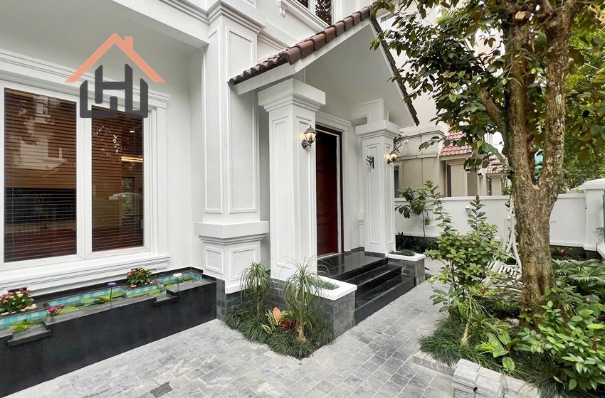 Beautiful villa for rent in Vinhomes Riverside, Hanoi Beautiful villa for rent in Vinhomes Riverside, Hanoi