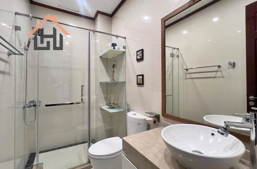 Beautiful villa for rent in Vinhomes Riverside, Hanoi Beautiful villa for rent in Vinhomes Riverside, Hanoi