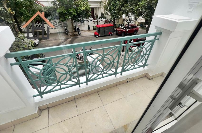 Beautiful villa for rent in Vinhomes Riverside, Hanoi Beautiful villa for rent in Vinhomes Riverside, Hanoi