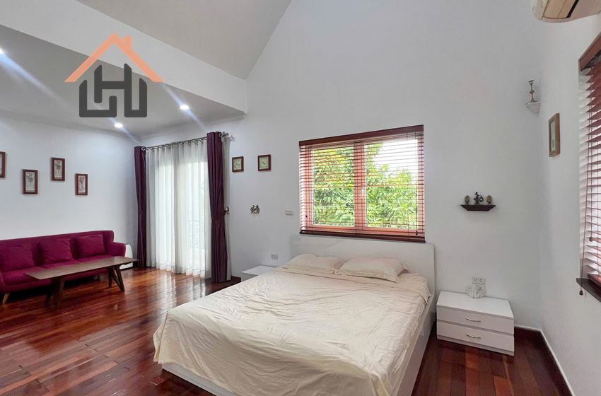 Beautiful villa for rent in Vinhomes Riverside, Hanoi Beautiful villa for rent in Vinhomes Riverside, Hanoi