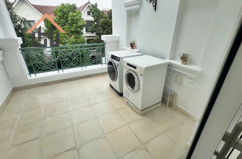 Beautiful villa for rent in Vinhomes Riverside, Hanoi Beautiful villa for rent in Vinhomes Riverside, Hanoi
